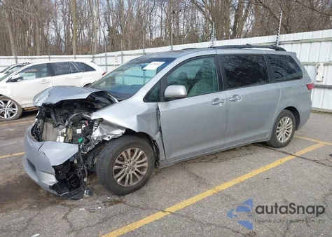 2015 Toyota Sienna Xle 8 Passenger из США, поврежденный, VIN 5TDYK3DCXFS628494
